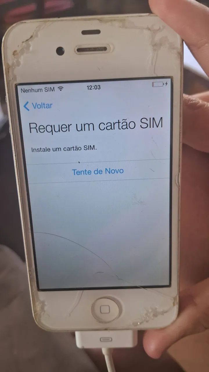 Lote com 9 Iphones para peças- 2 ligam