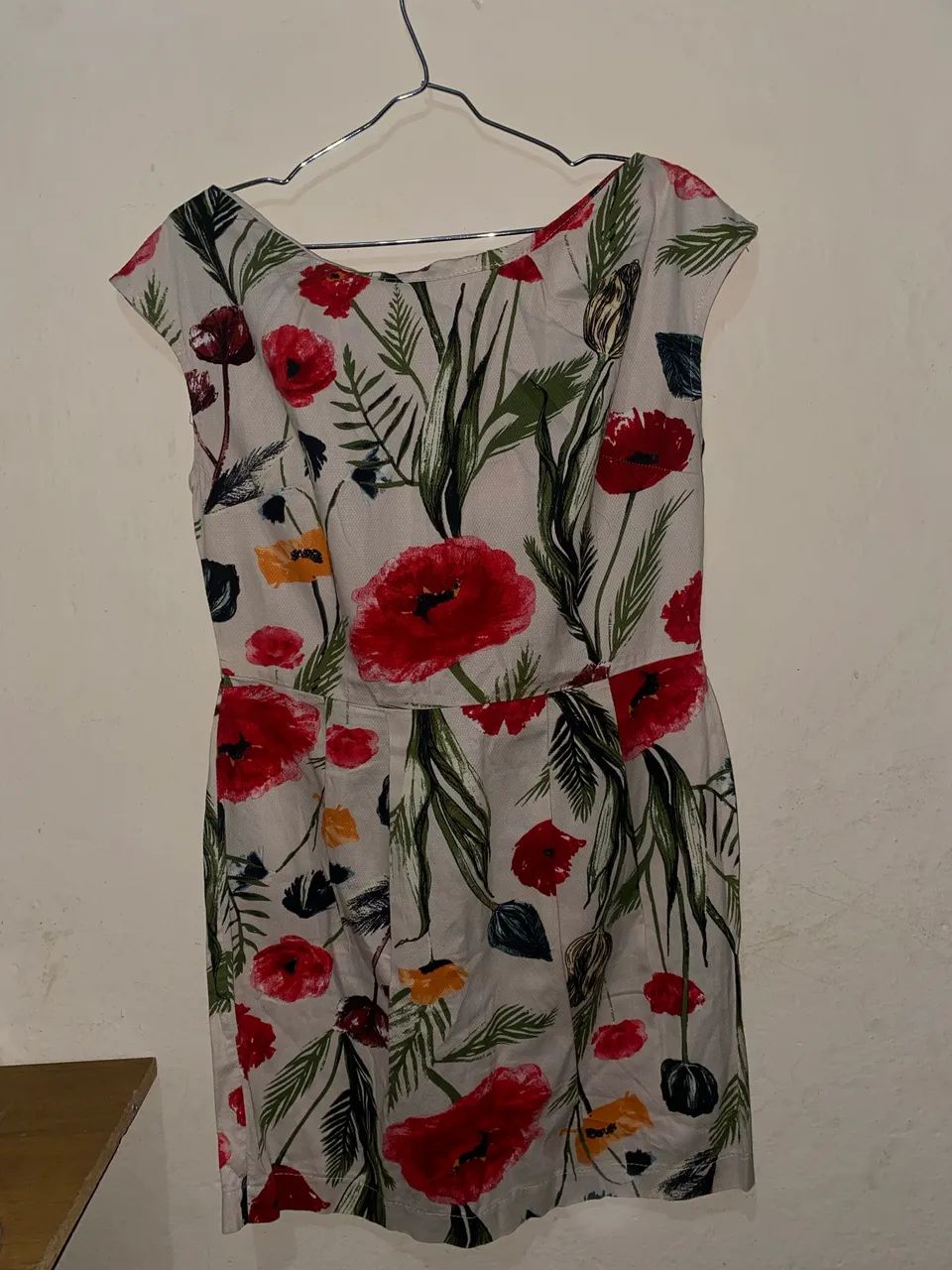 vestido florido de linho
