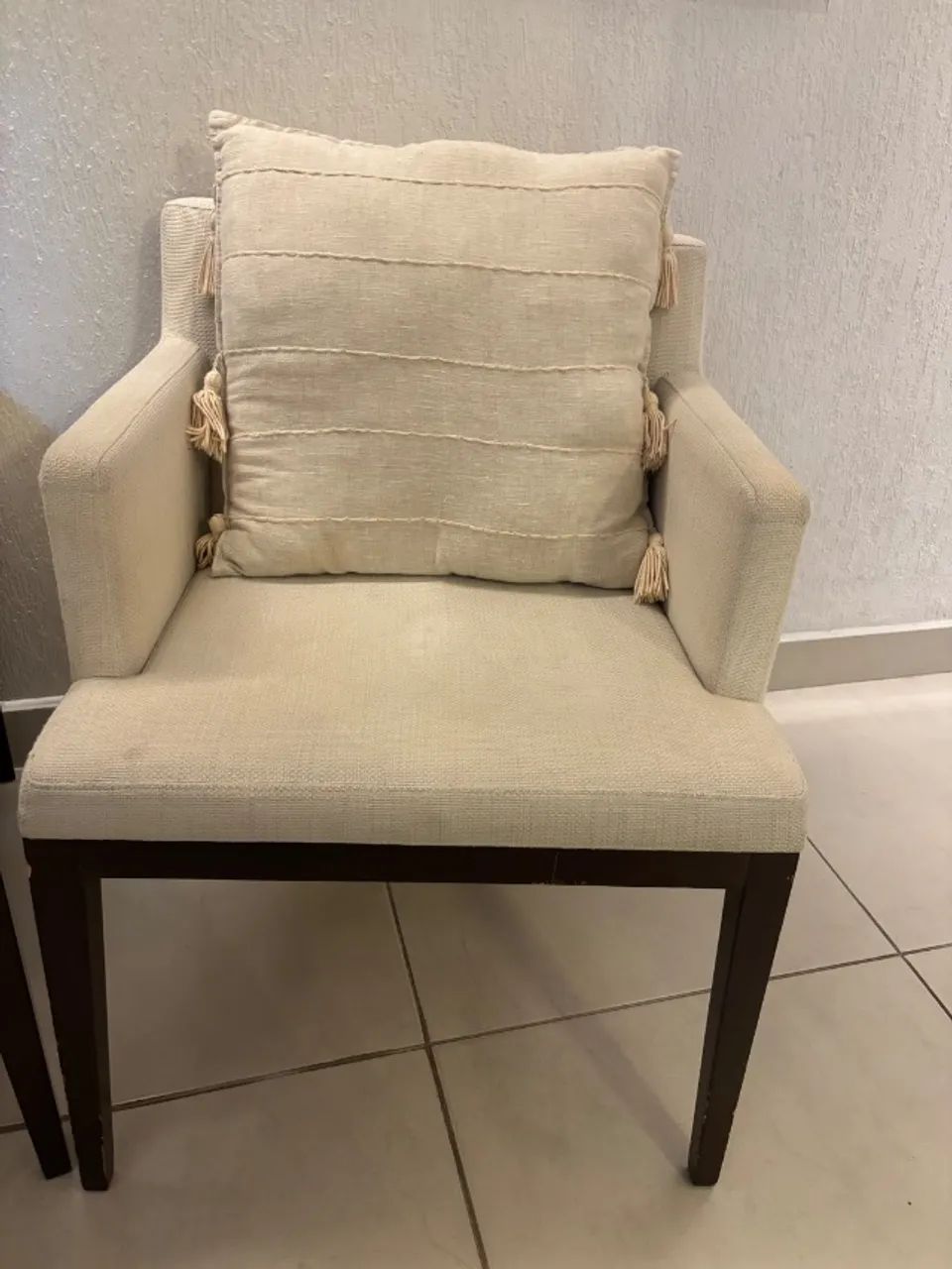 Duas Poltronas Clássicas - Foto 2