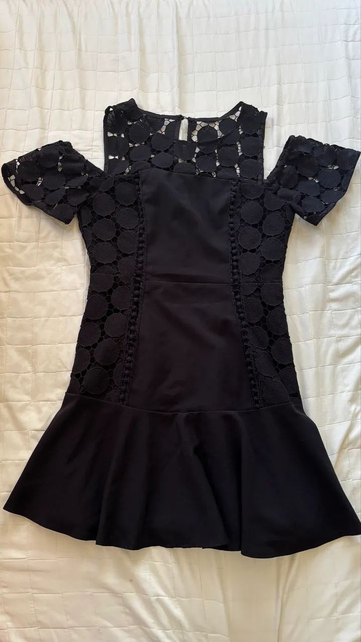 Vestido Curto Preto em Guipir Authoria G