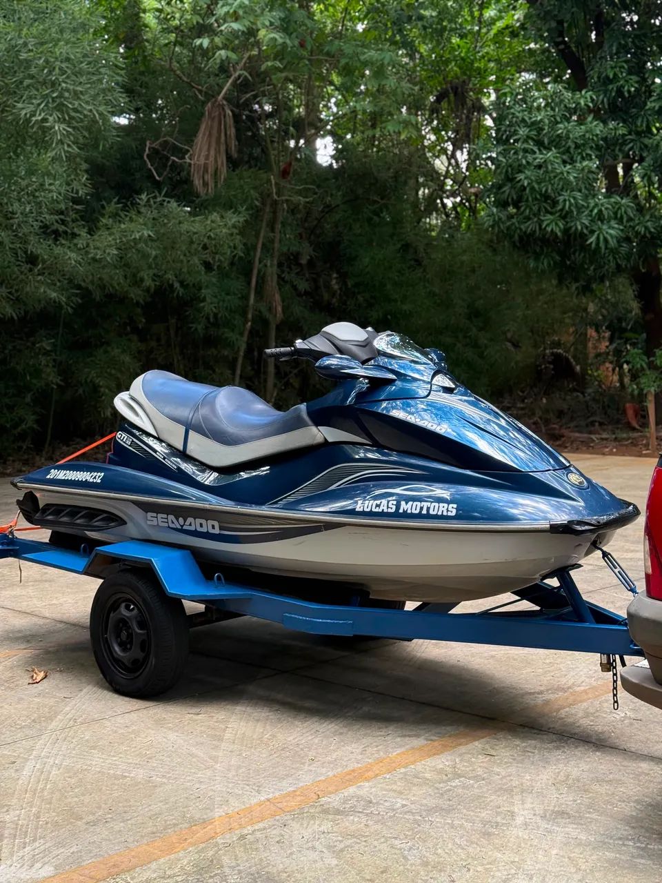 jet ski