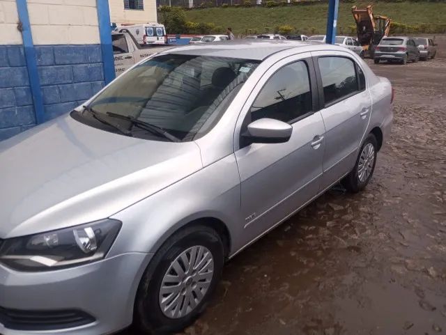 Volkswagen Voyage VOYAGE 1.0/1.0 City Mi Total Flex 8V 4p 2013