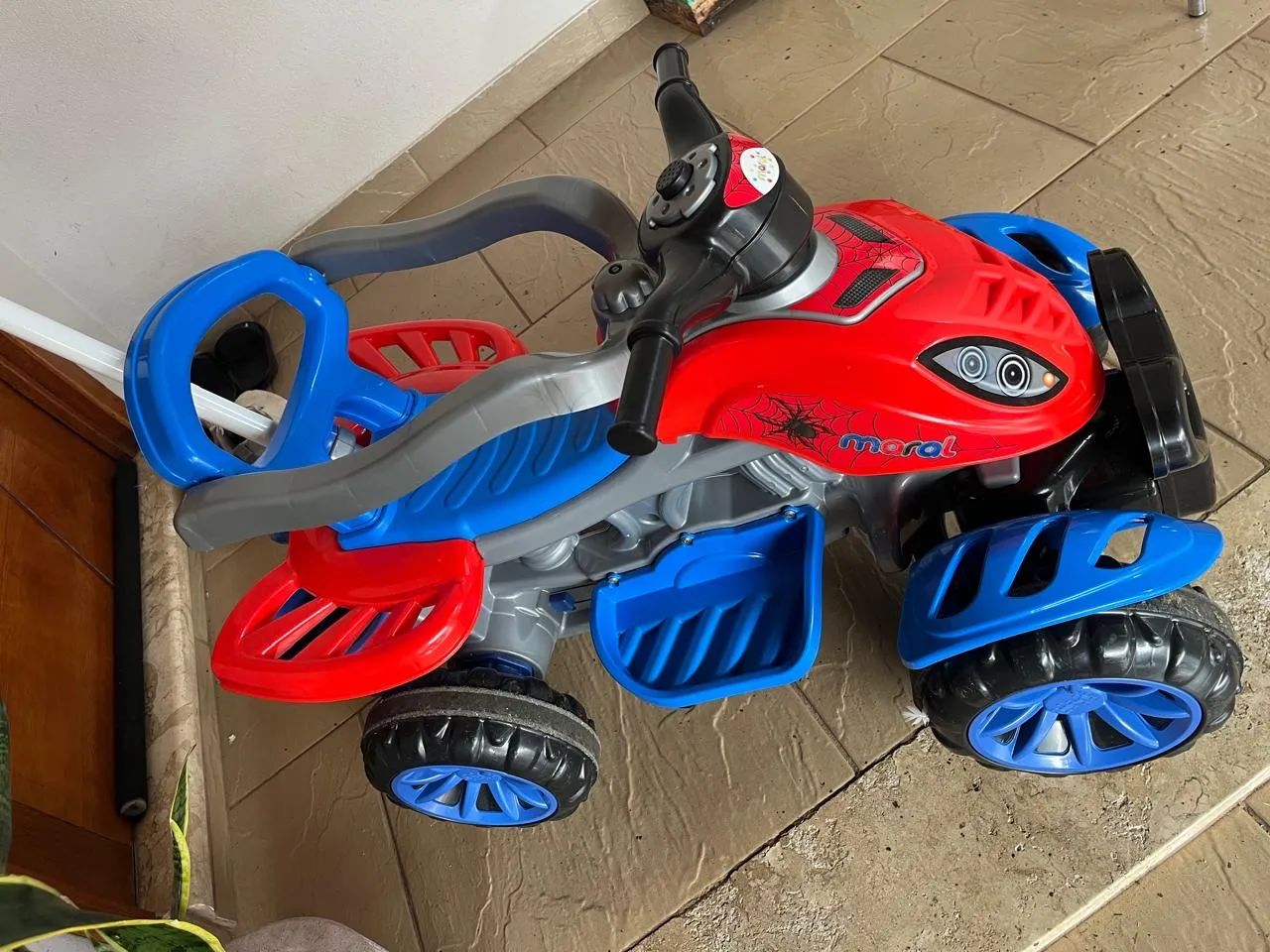 Quadriciclo infantil 