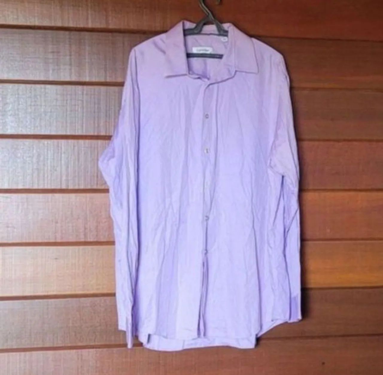camisa social calvin klein lilás - elegante e sofisticada - tam g - Foto 2