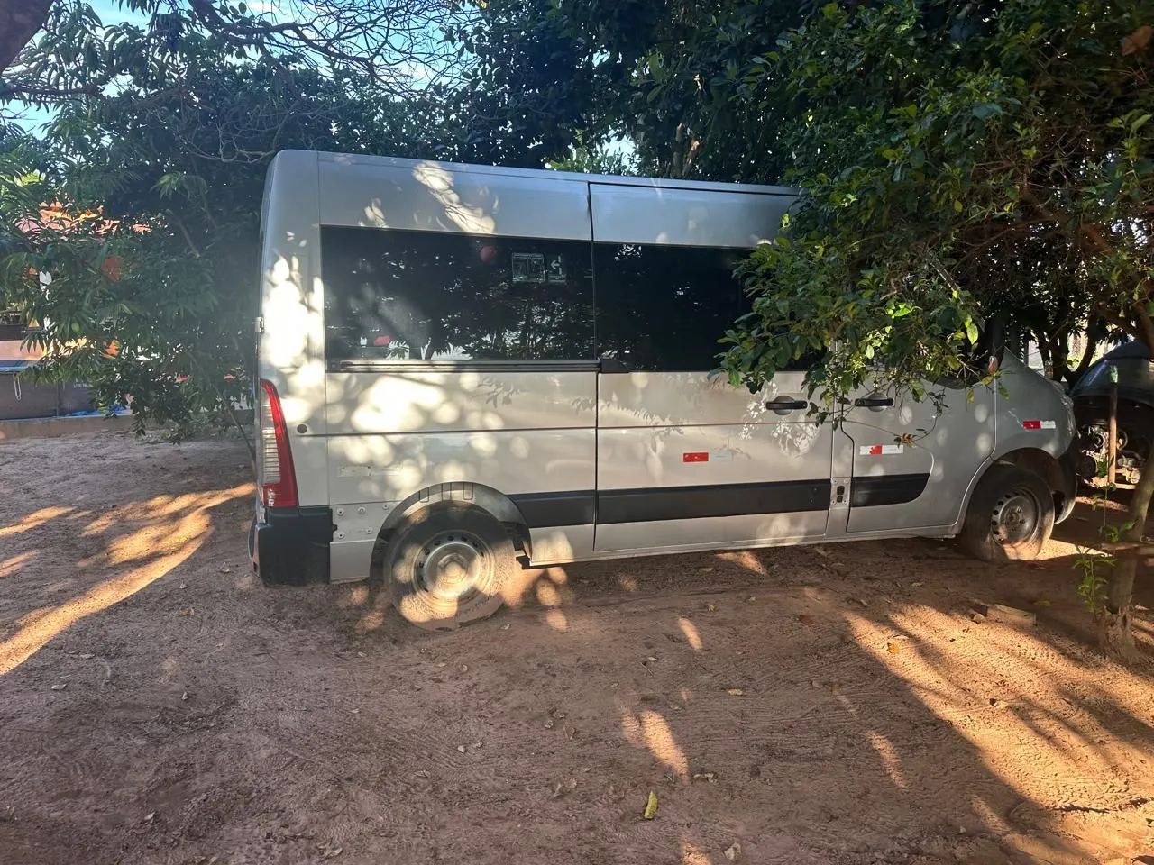 Renault Master 2.3 DCI STD Medio 16L Diesel 2014 - Foto 3