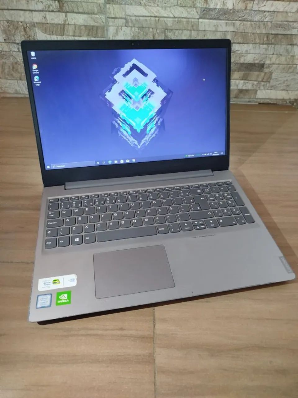 Notebook Lenovo gamer i7 - placa de vídeo dedicada NVidia Geforce