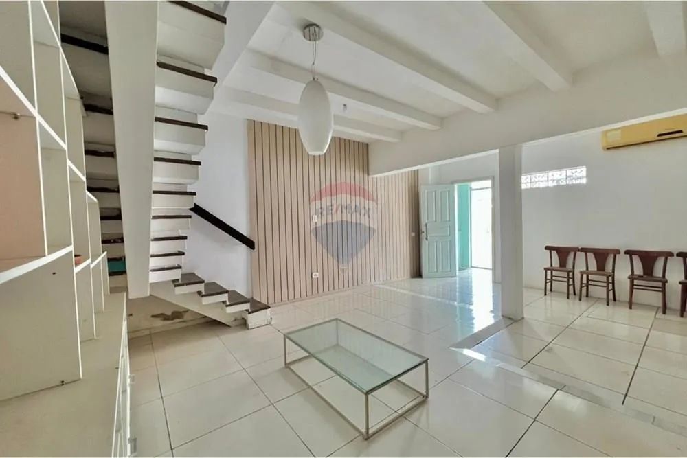 Casa de Esquina Espaçosa no Guamá, Belém - Foto 4