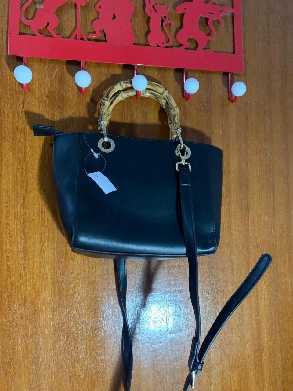 Bolsa de ombro, com alças de mão.  - Foto 3