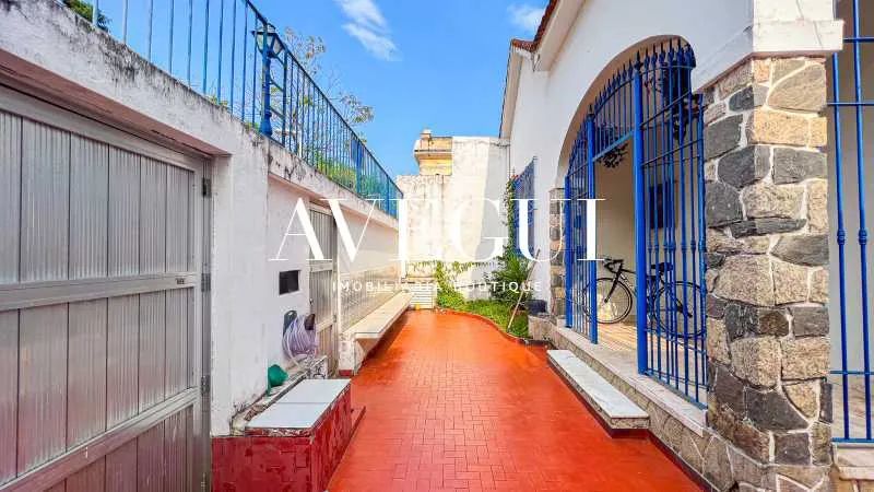 Casa de rua-Triplex - Residencial - Gávea