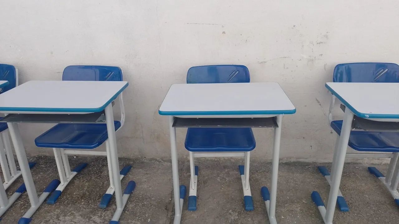 Mesa e cadeira  - Foto 2