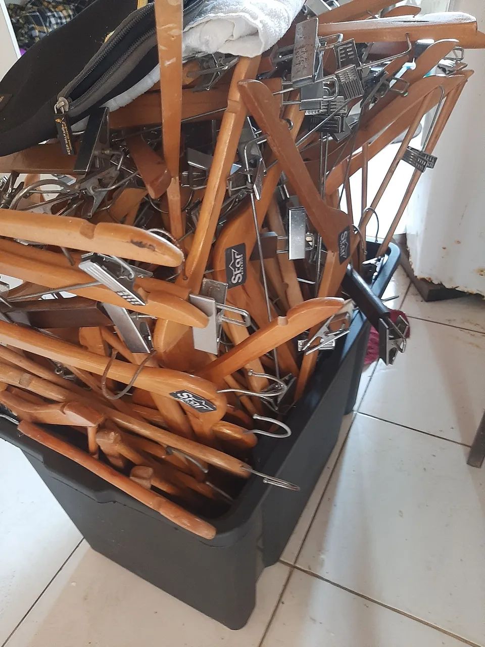 Vendo cabides de lojas - Foto 3
