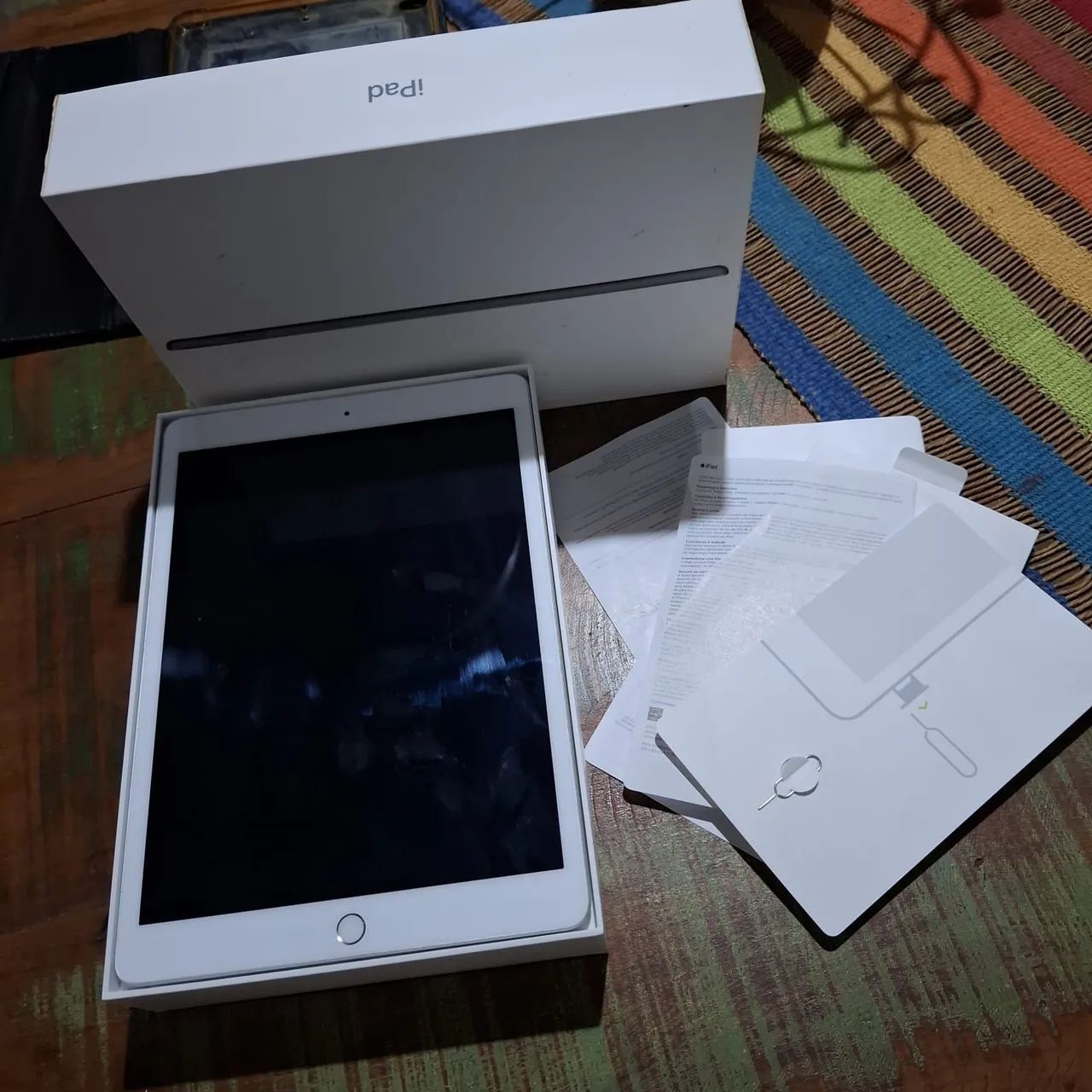 Ipad Apple geração 8 cor branca 128gb - Foto 5