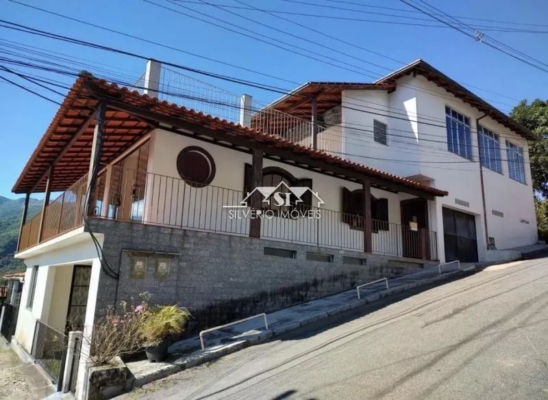 Casa- Petrópolis, Alto da Serra