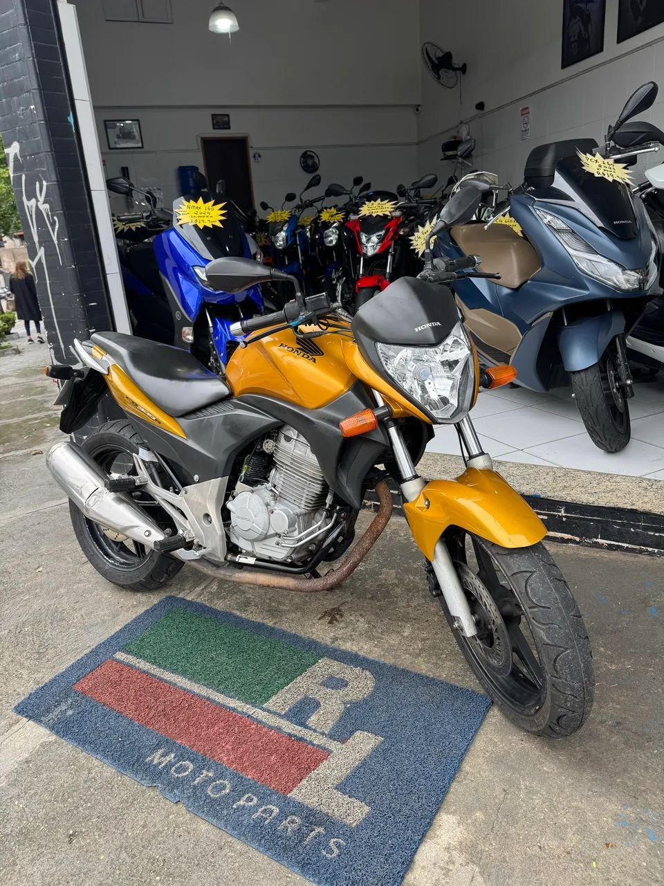 HONDA CB300R 2012 