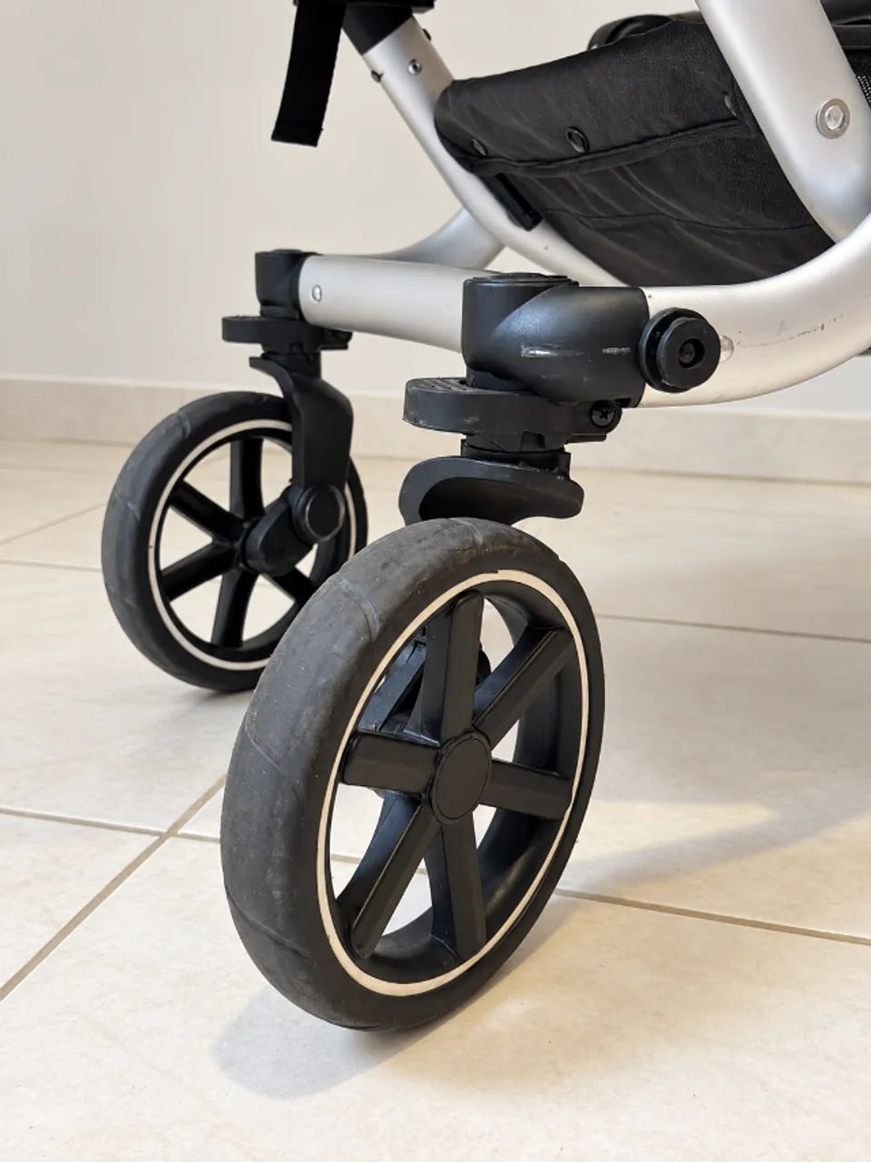 Carrinho de Bebê Para Gêmeos Zoom Abc Design - Maternidade e