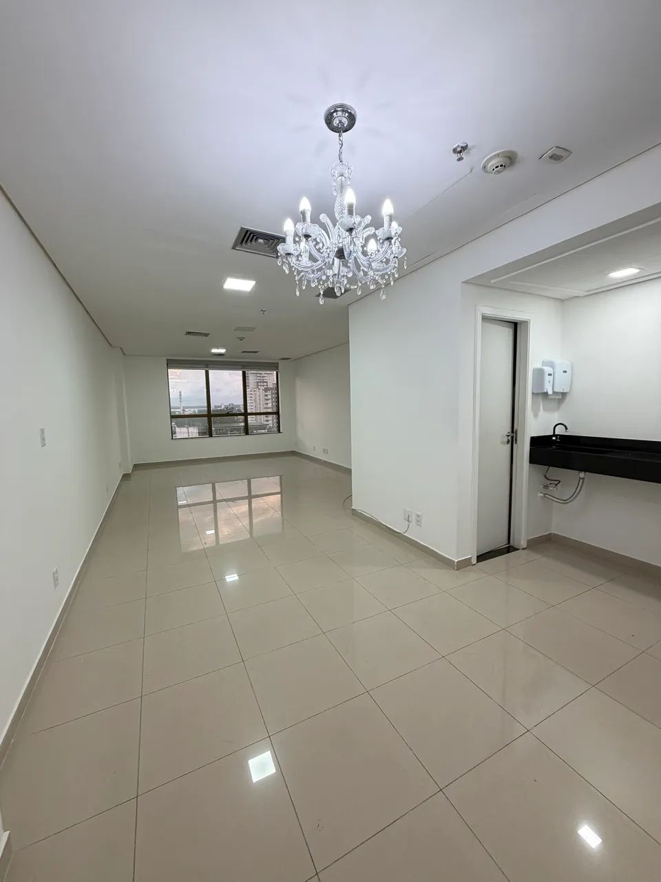 Sala Comercial Climatizada 42m² (Nascente) - The Office Adrianópolis