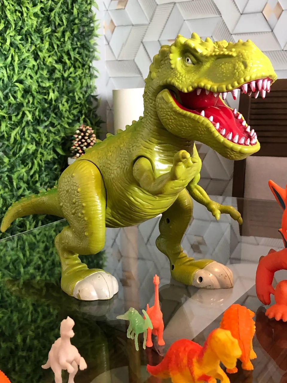 Kit brinquedos - Dinossauros  - Foto 3