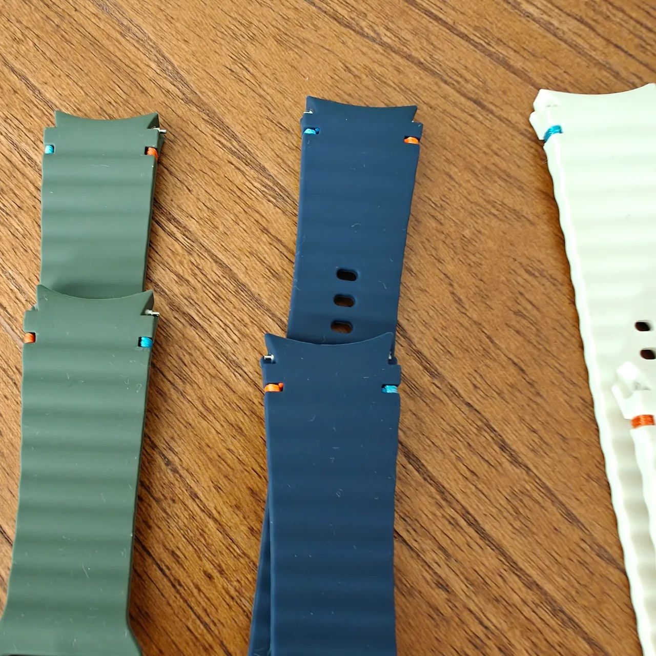 03 pulseiras para Galaxy Watch - medida 20mm - Foto 3