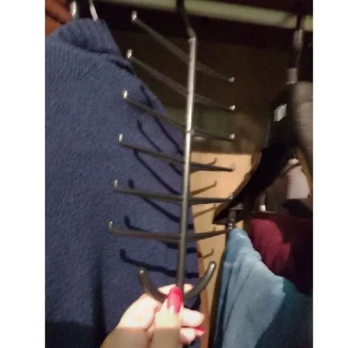 Cabide preto de vários ganchos, ganha 1 barbante grátis  - Foto 3