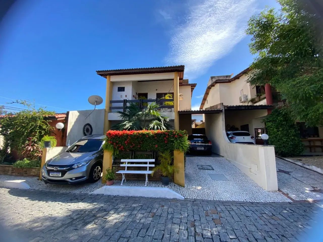Casa de condomínio para venda com 180 m² com 3 suítes