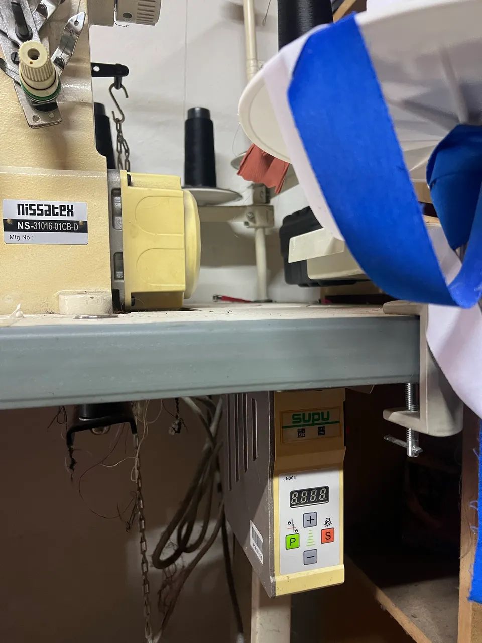 Maquina de Costura Galoneira NISSATEX - Foto 4