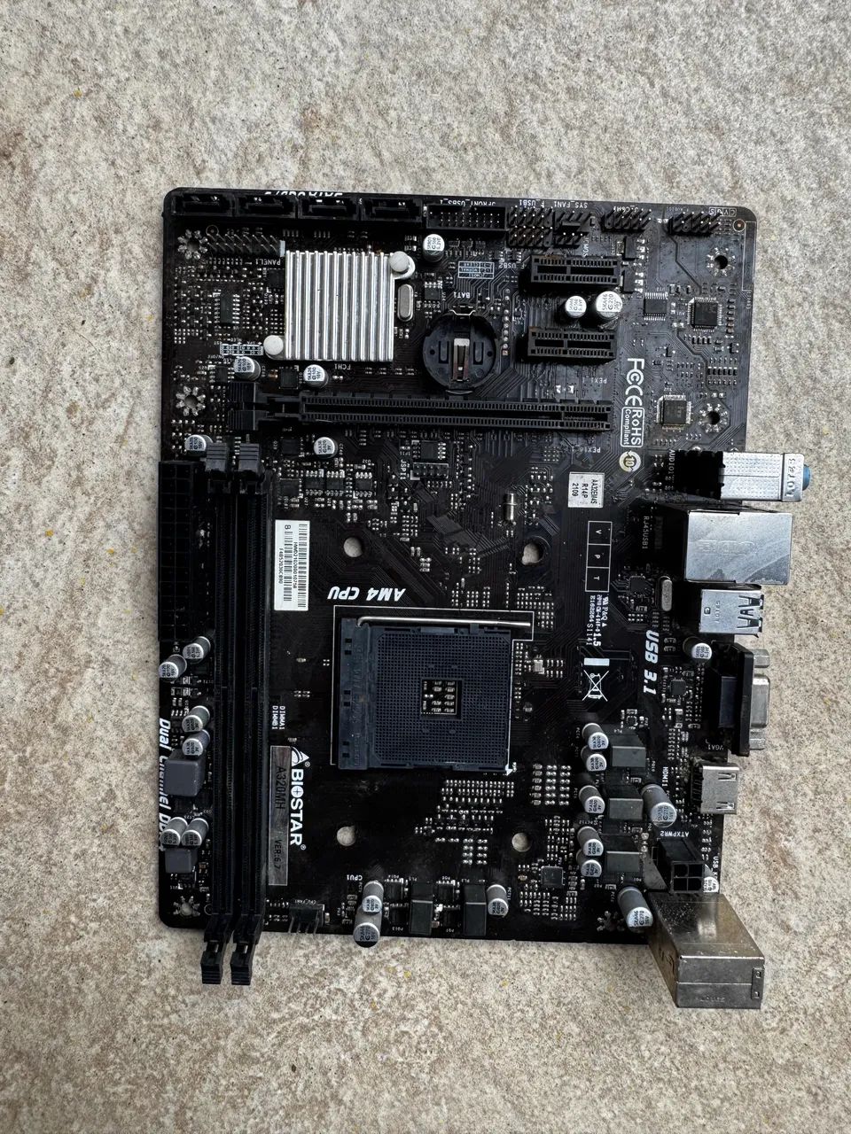 Placa Mãe Biostar A320MH ver.6.7 (SUCATA) - Foto 4
