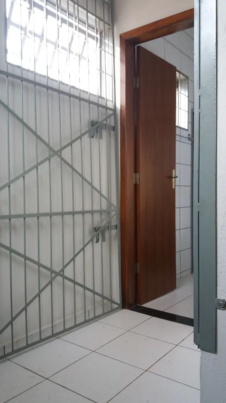 Alugo Kitnet na Zona 03 - Foto 3