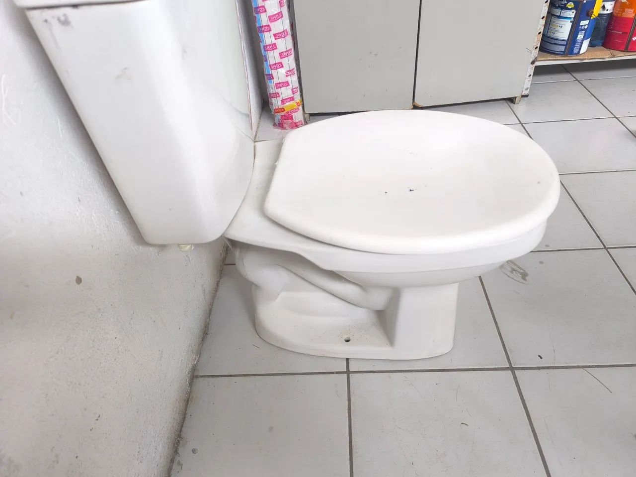 Vendo Vaso sanitário com caixa acoplada. - Foto 5