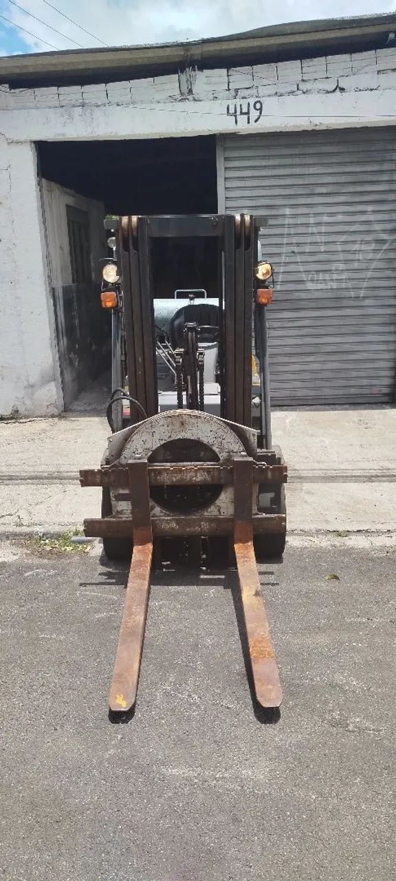 Empilhadeira Toyota 8FG25 2013 - Foto 3