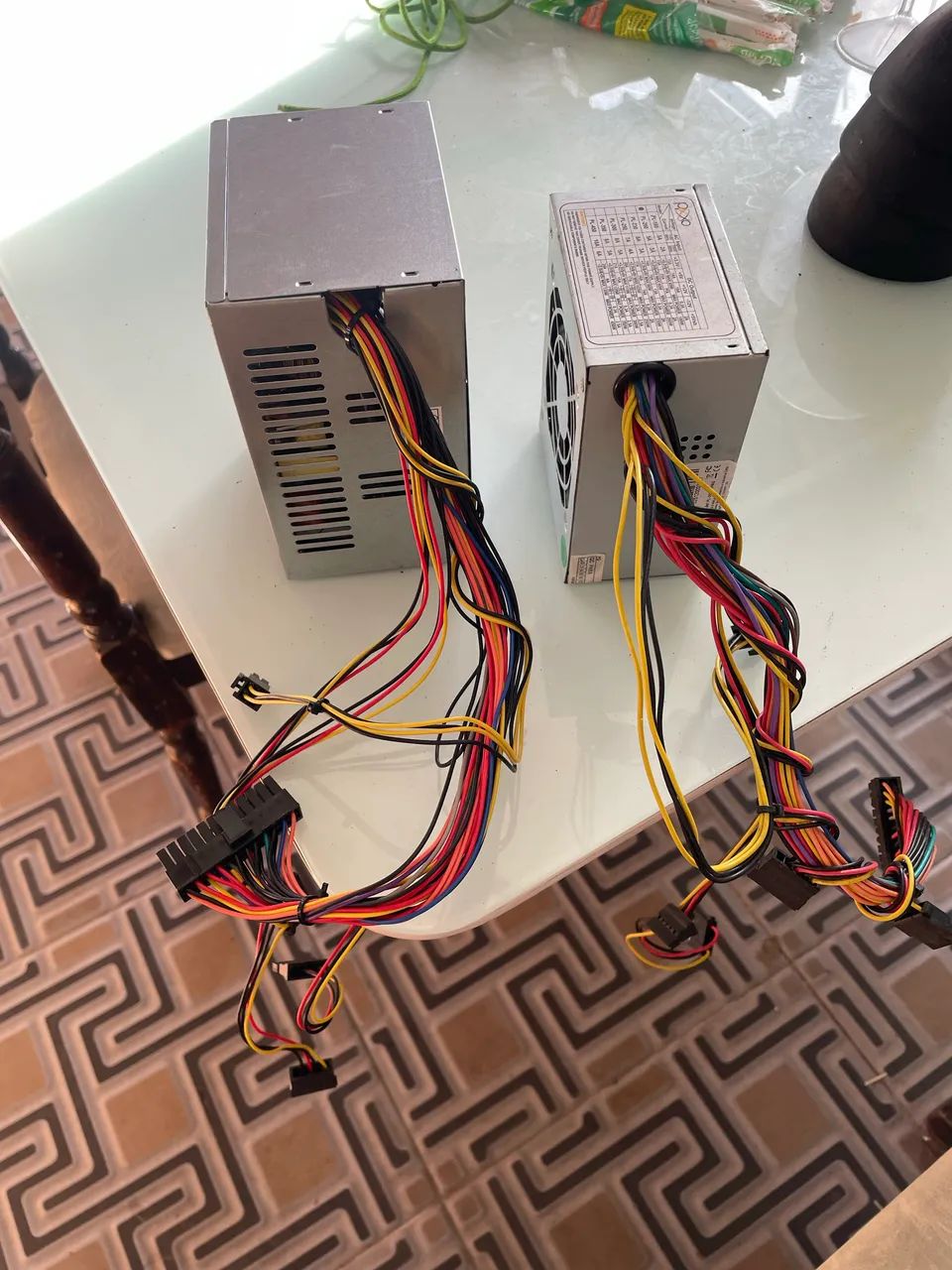 Fontes de pc e mini pc funciona perfeitamente 