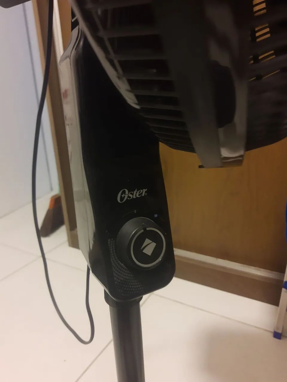Ventilador Oster 40cm  com - DEFEITO. - Foto 2