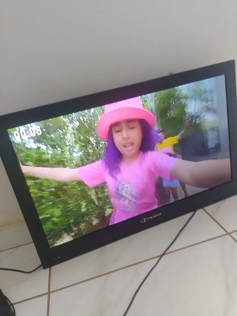 Tv 32 polegadas nova