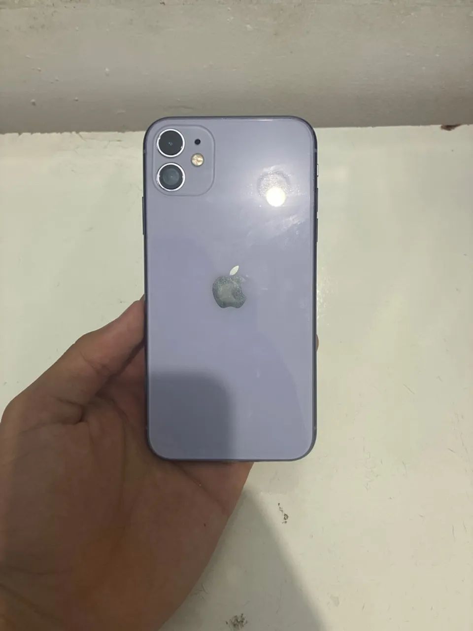 Celular IPhone 11 lilás 