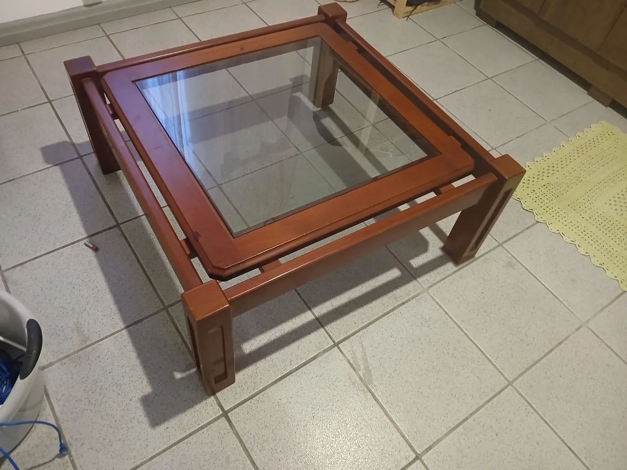 Mesa de centro madeira maciça 