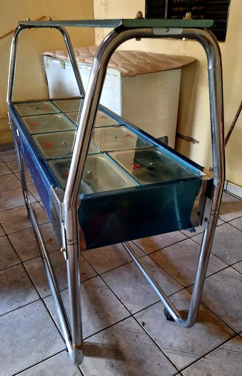 Buffet termico com 08 cubas quente 