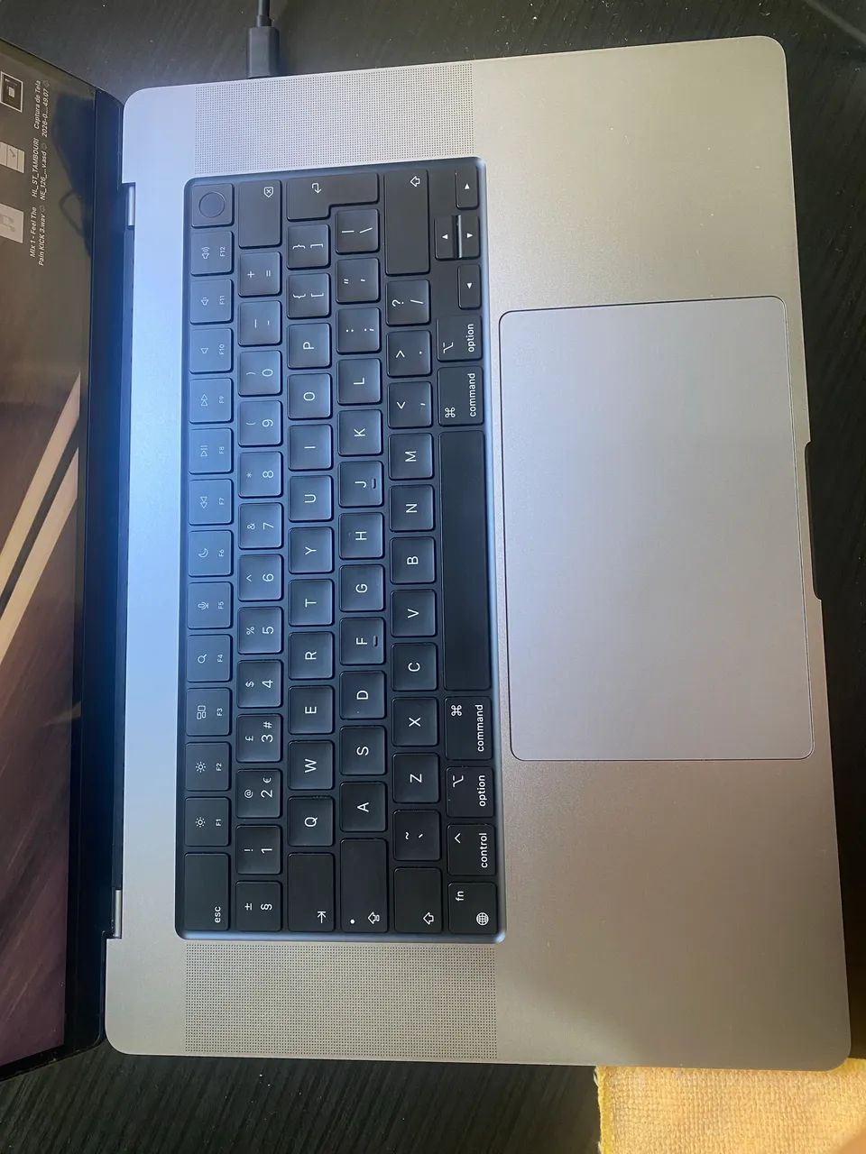 MacBook Pro M1 Pro 16/512 Touch ID  - Foto 2