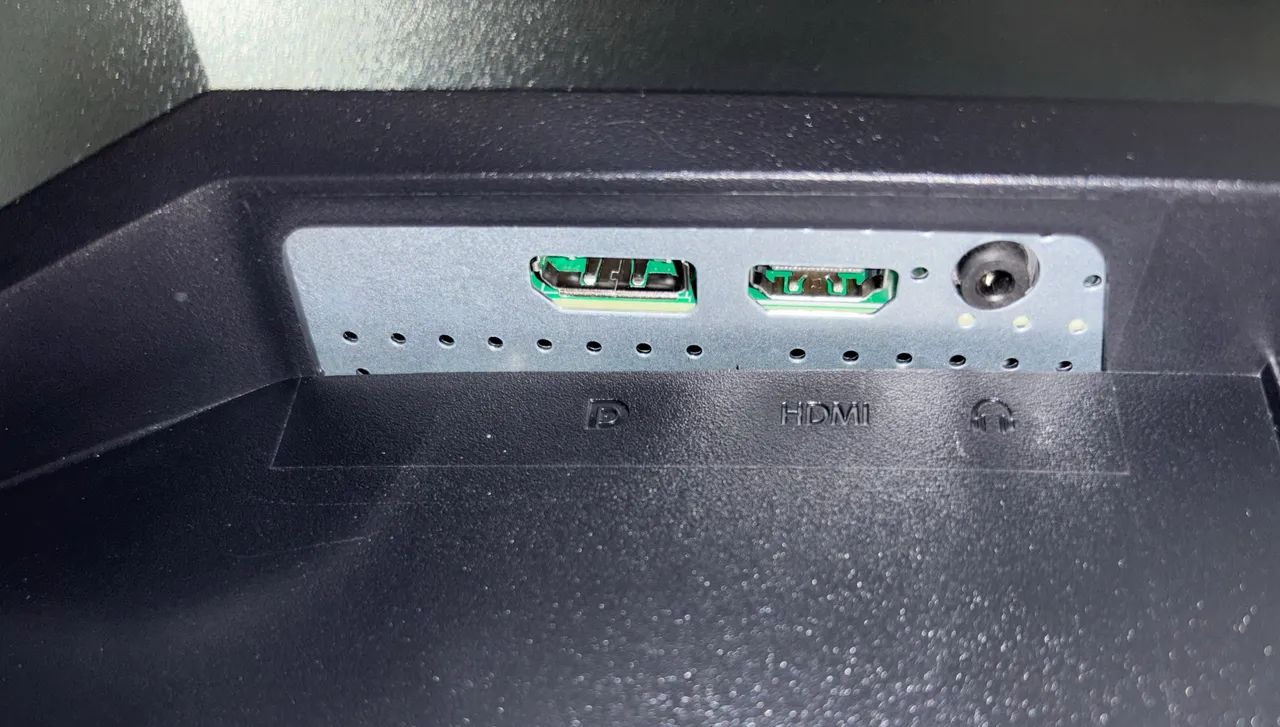 Monitor 32 AOC Agon G4  - Foto 4