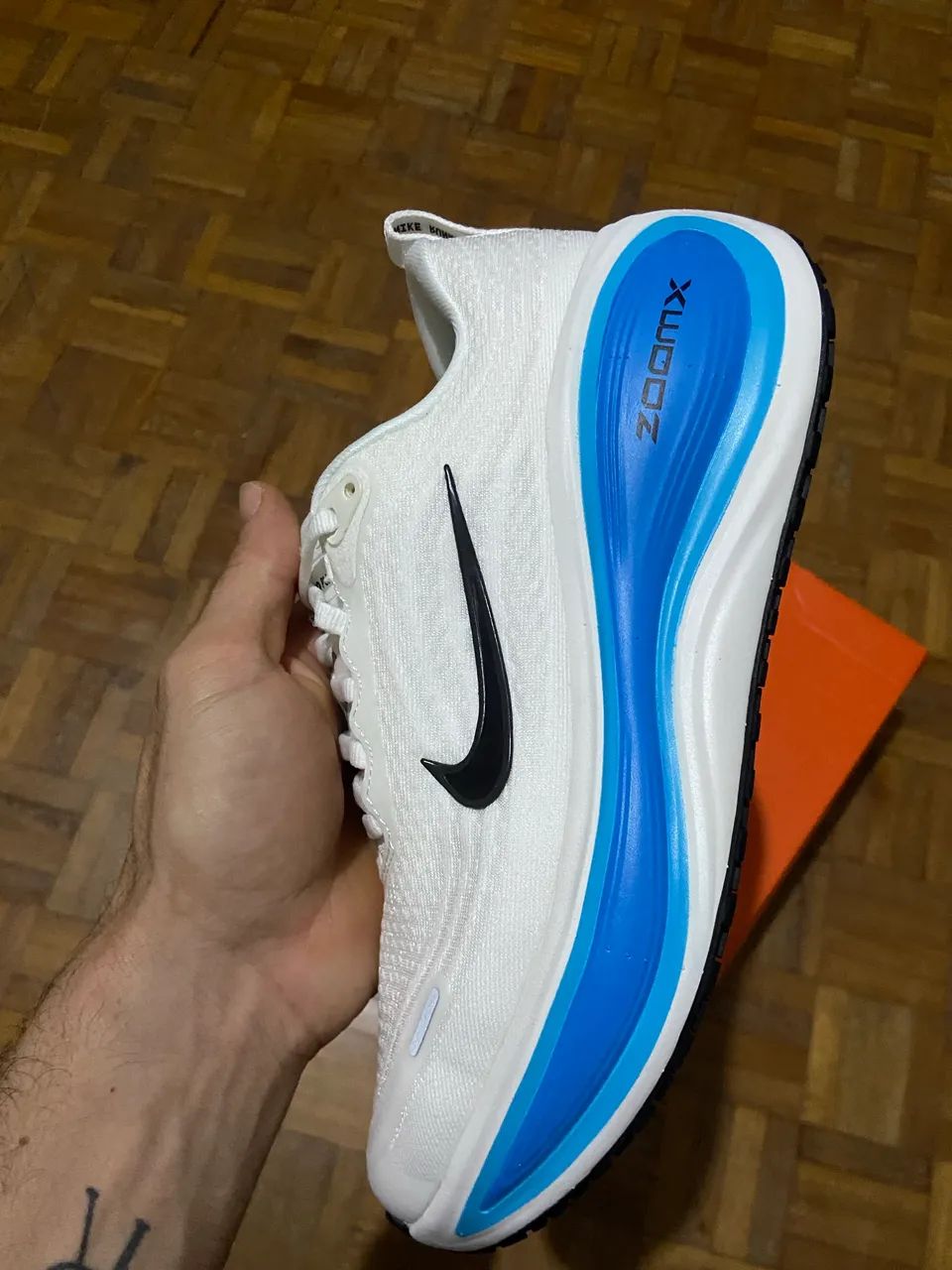 Nike vomero plus 