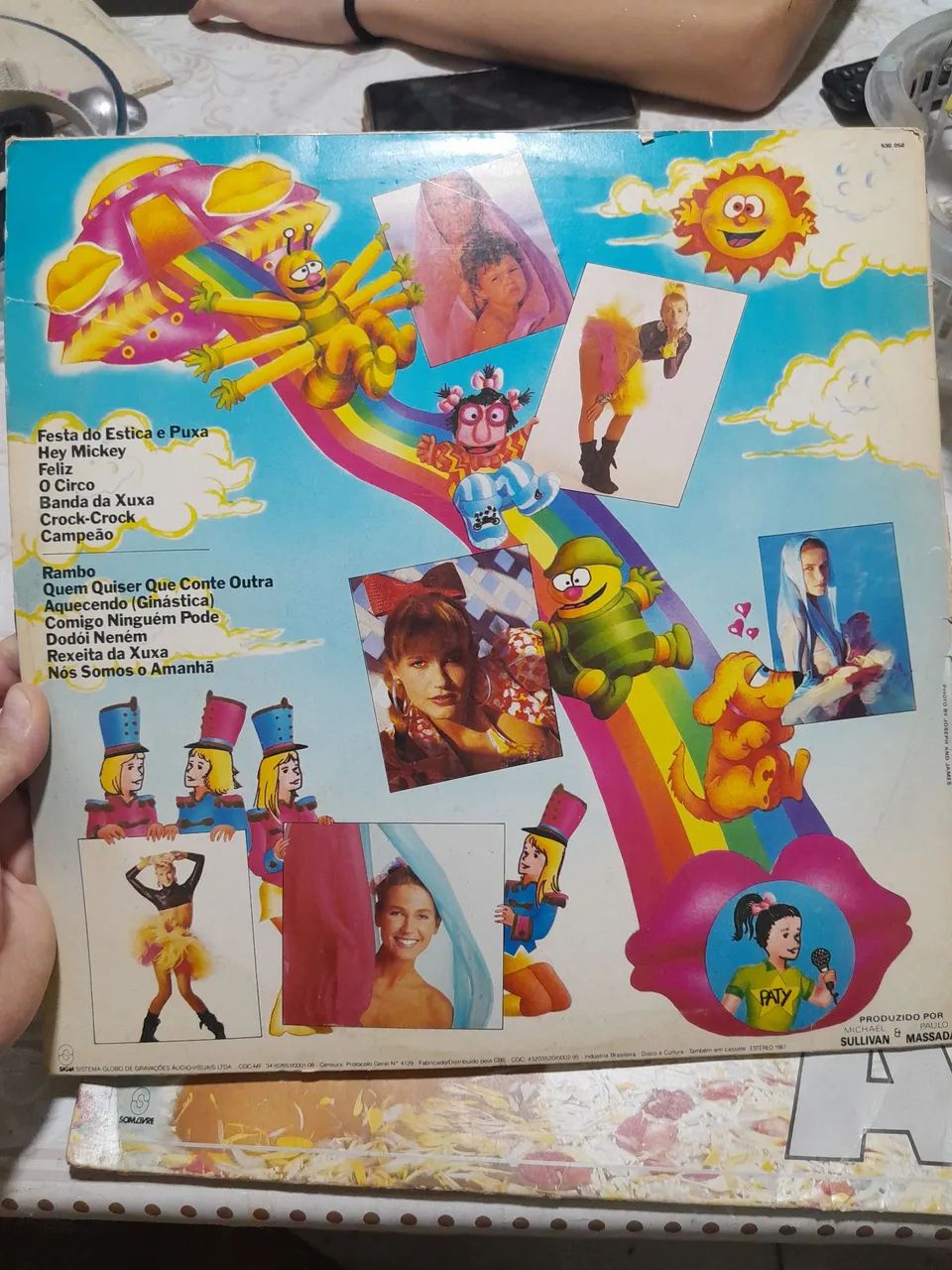 Vinil xuxa com capa, encarte e foto autografada  - Foto 2