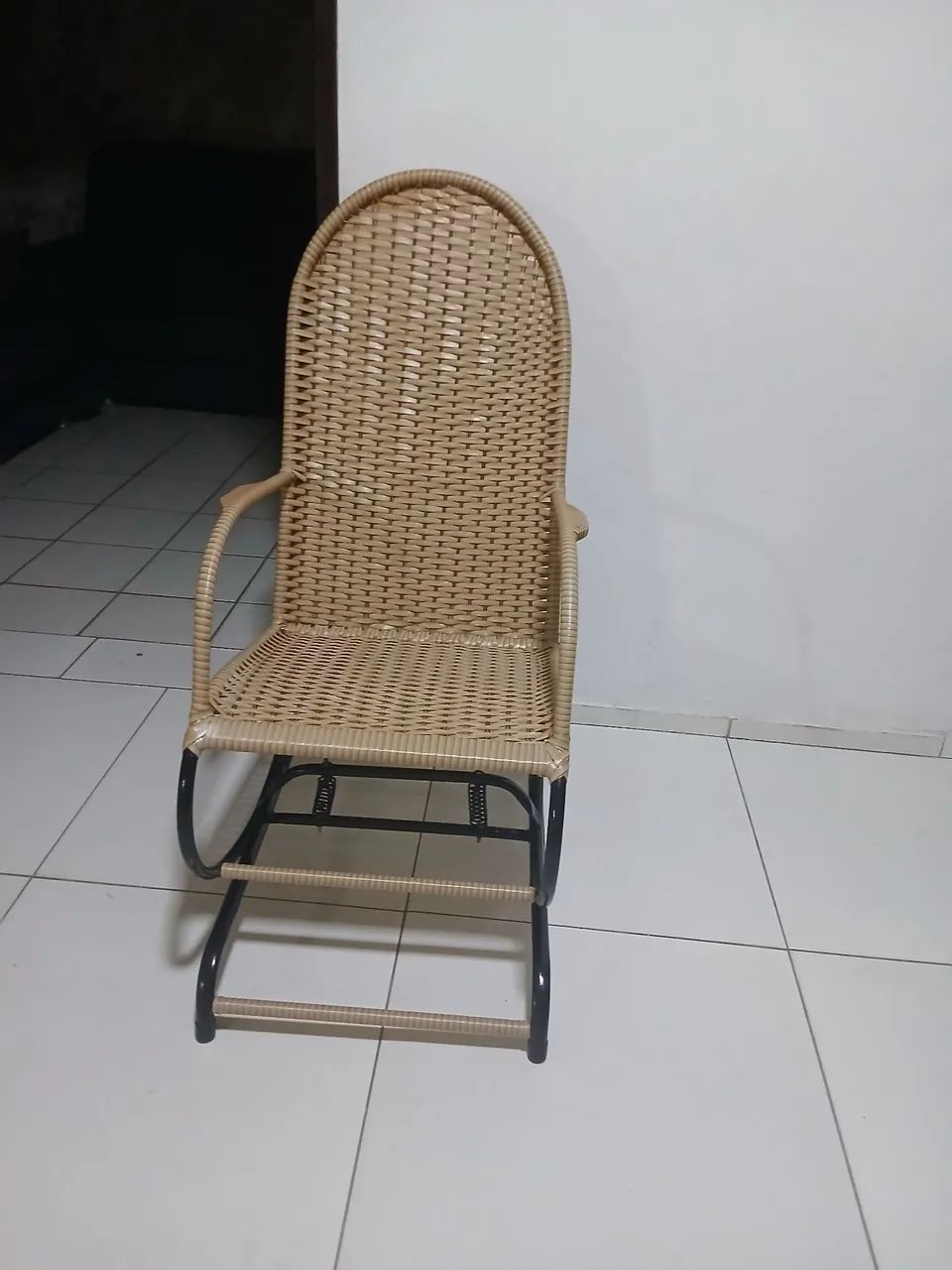 Vendo cadeiras novas de fibra  - Foto 3
