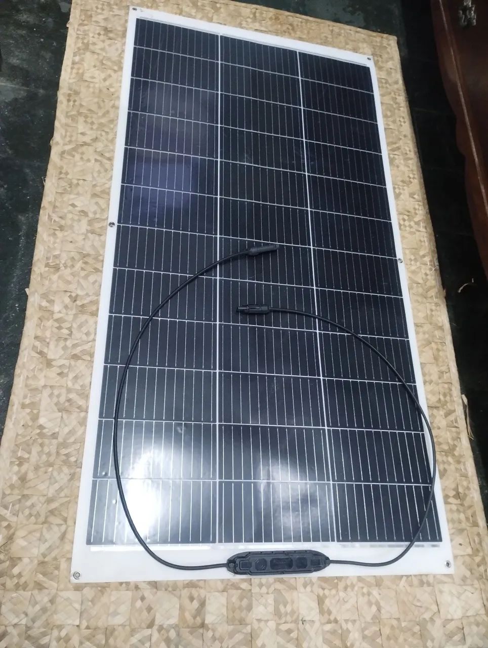 Placa solar flexível de 160 watts. De 1,30m x 65 cm - Foto 3