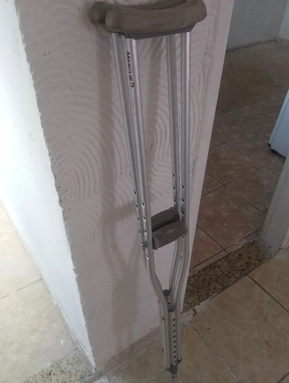 Vendo par de muleta - Foto 2