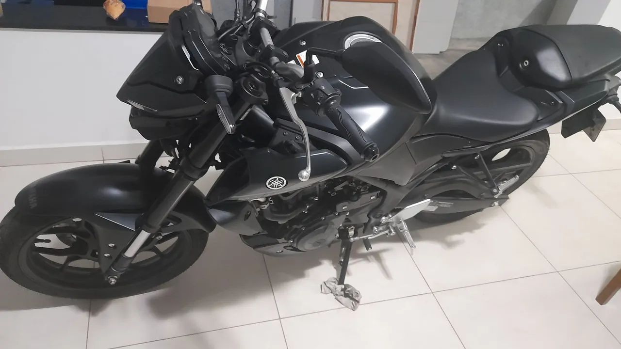YAMAHA MT03 - Foto 2