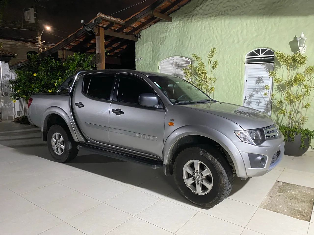 Mitsubishi L200 2015