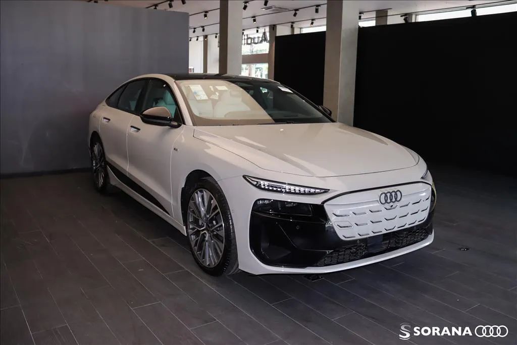 Audi E-Tron Sportb. Perf.black Aut.(elétrico) 2025