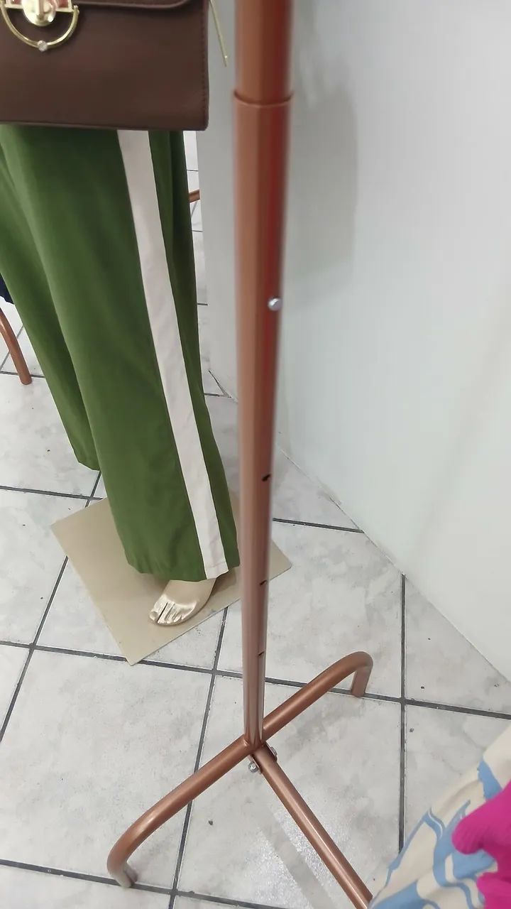 Arara de chão Vintage - Foto 3