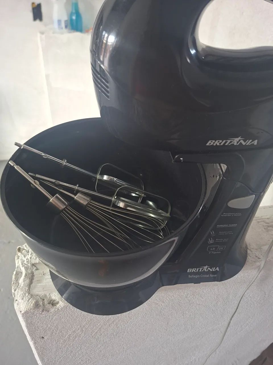 Vendo essa batedeira ainda vai com a capa - Foto 2