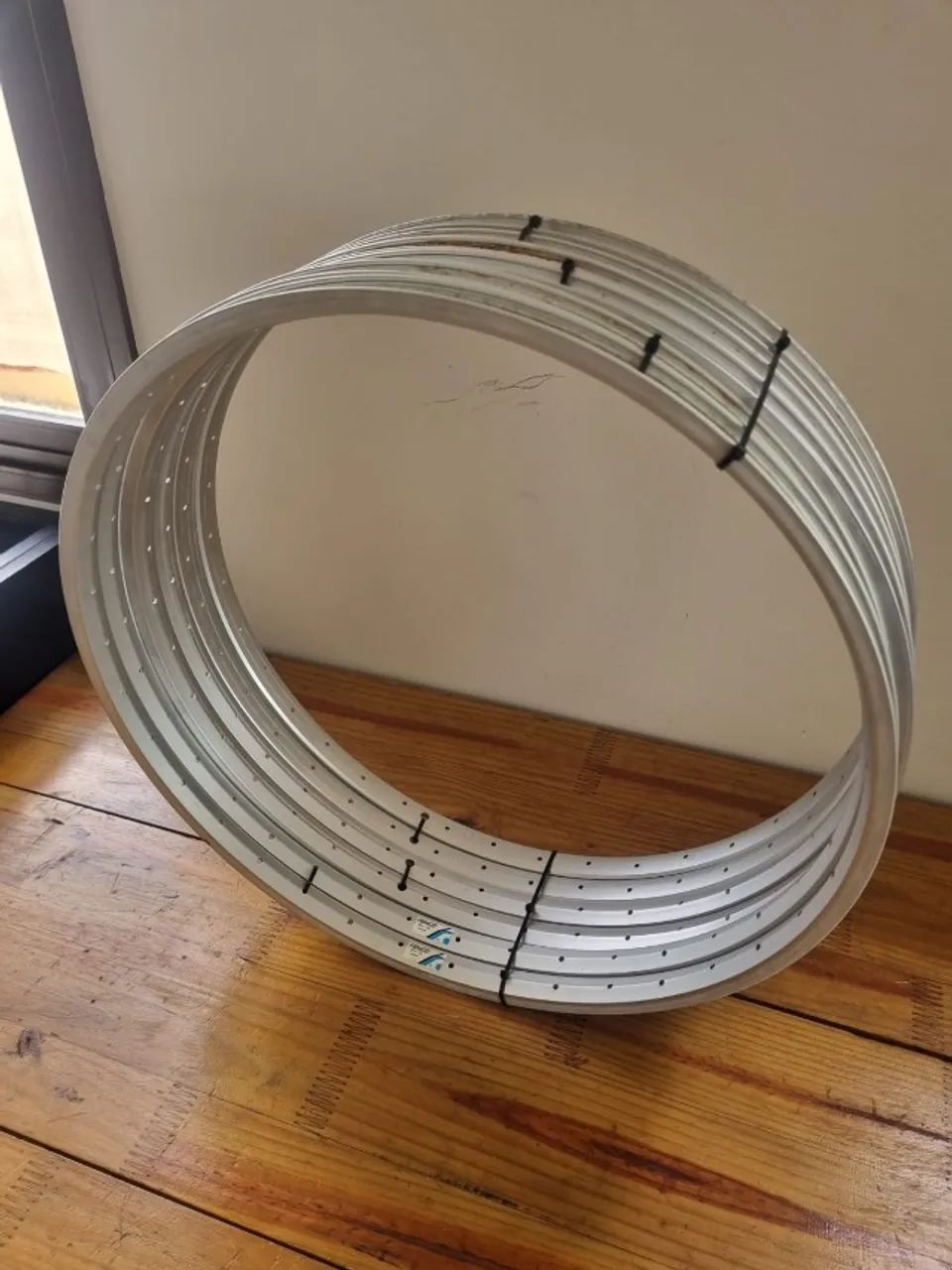 Par de aros Araya 26" - Foto 2
