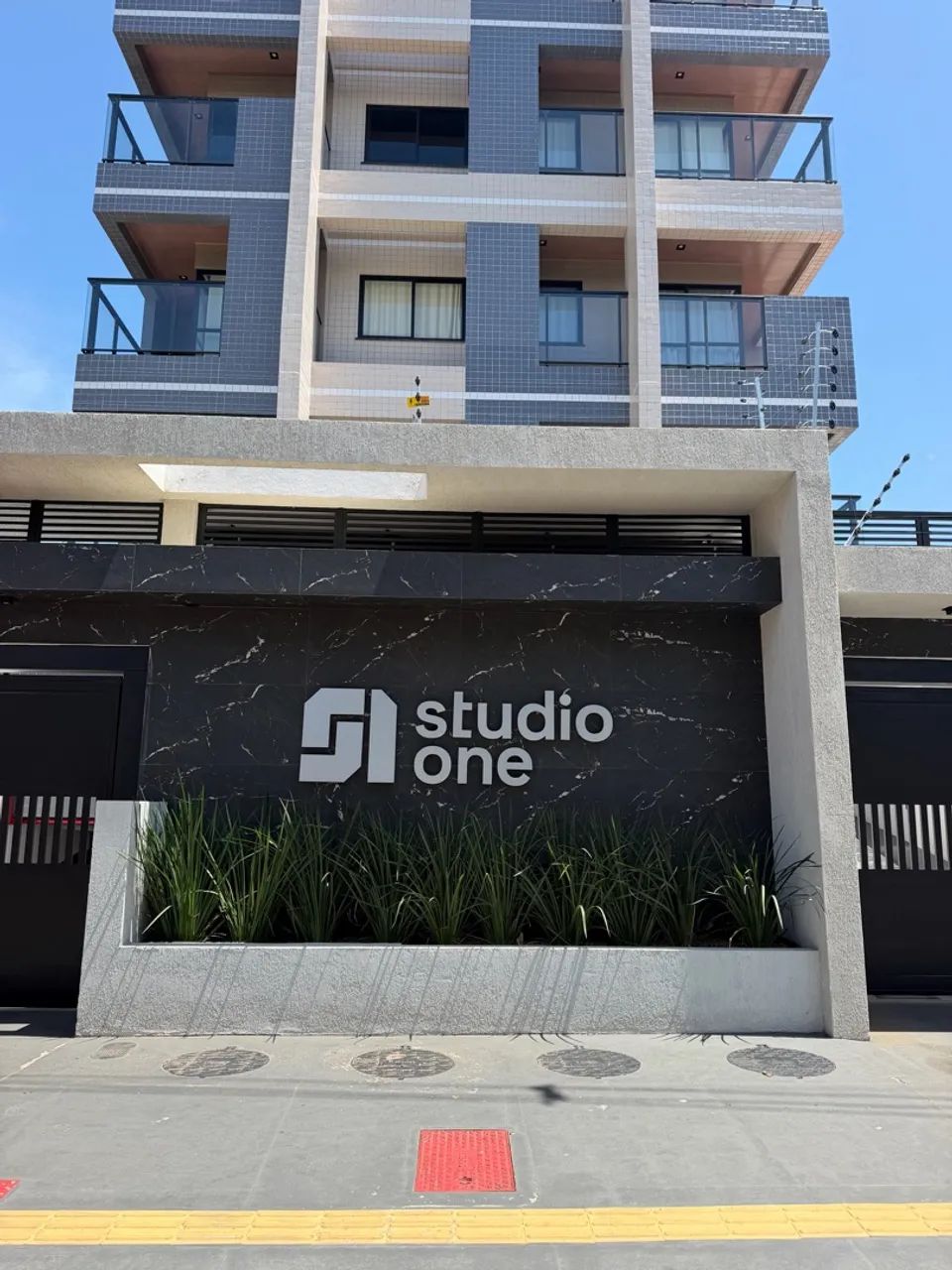 Vende - se Um Studio One Bairro : Trem - Zona Sul 