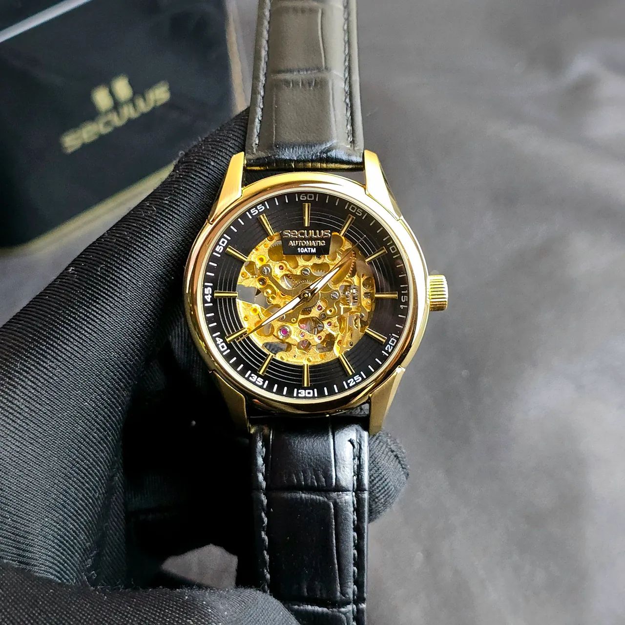 Relógio Seculus Automatic 40mm dourado 